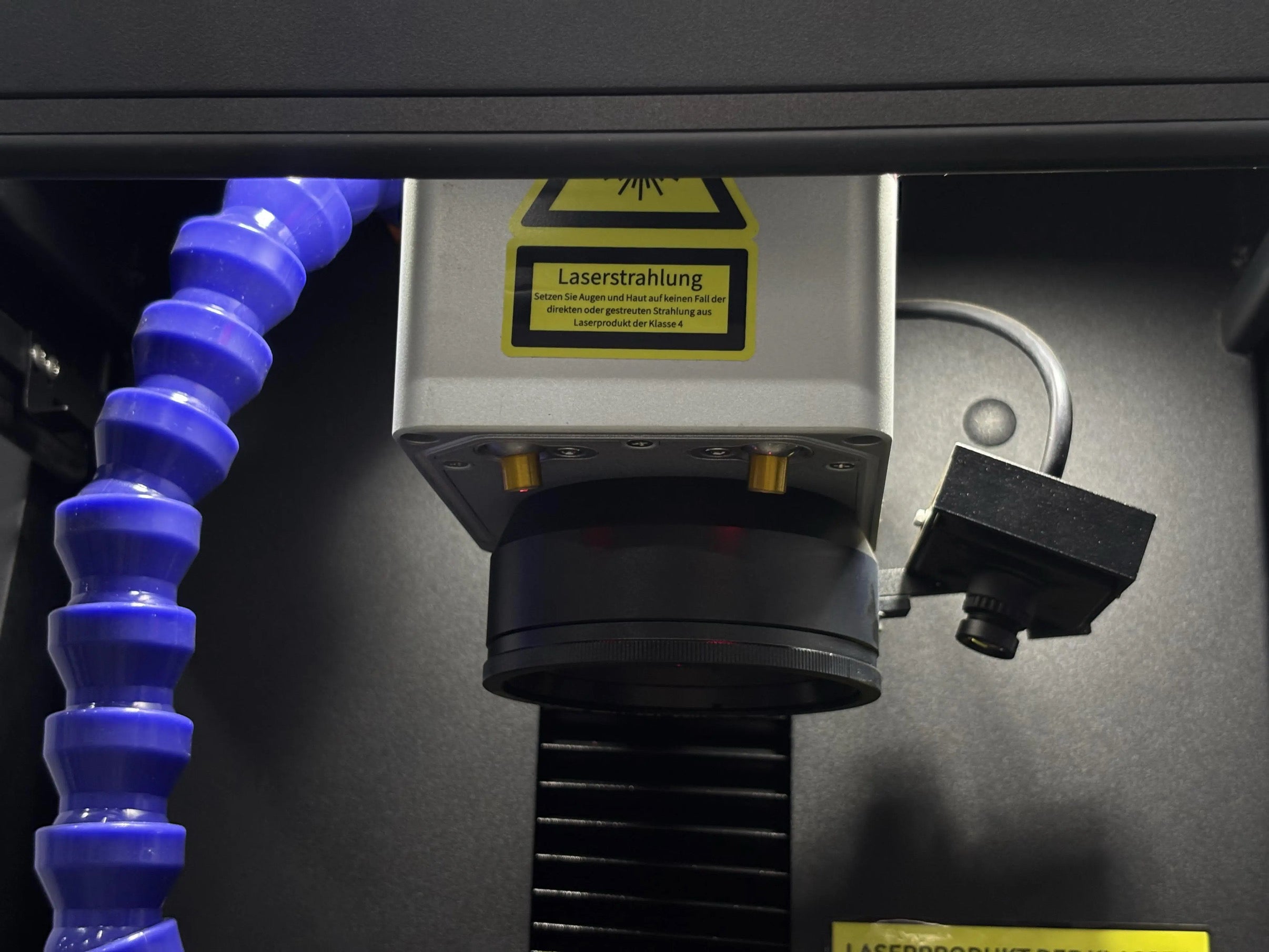 Camera for live monitoring